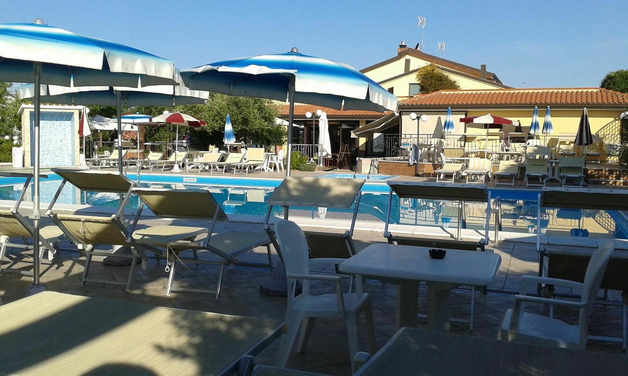 Fattoria Belvedere Bellaria-Igea Marina Exterior foto